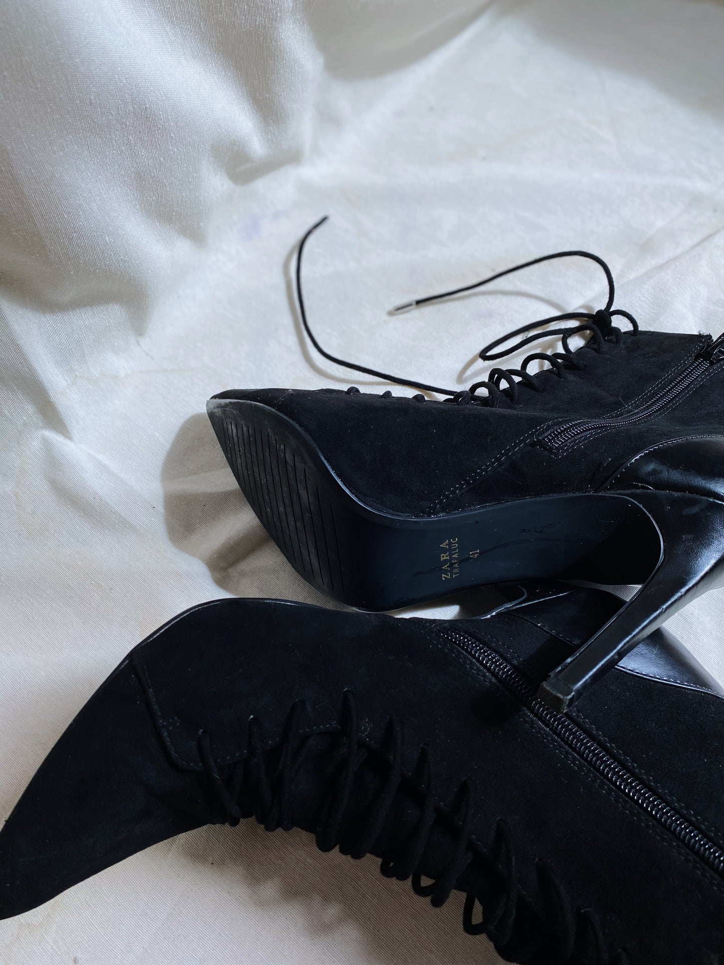 Botines con cordones Zara